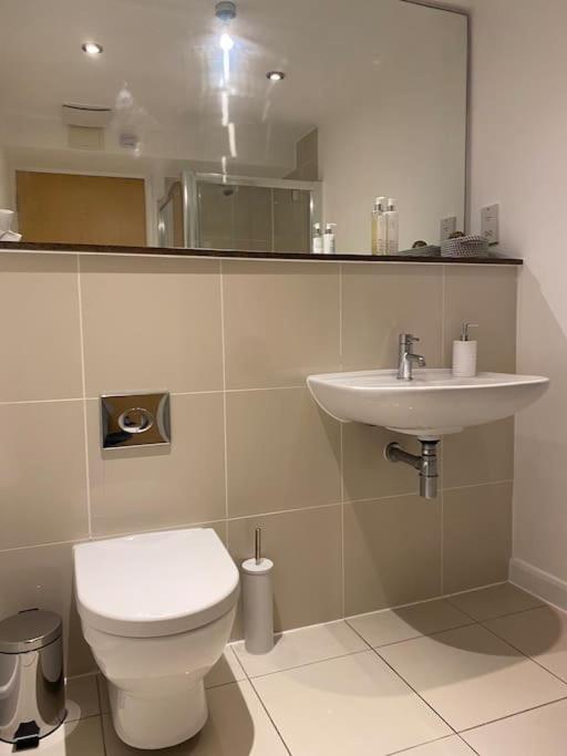 Modern Apartment, Fistral Beach New Quay Exterior foto